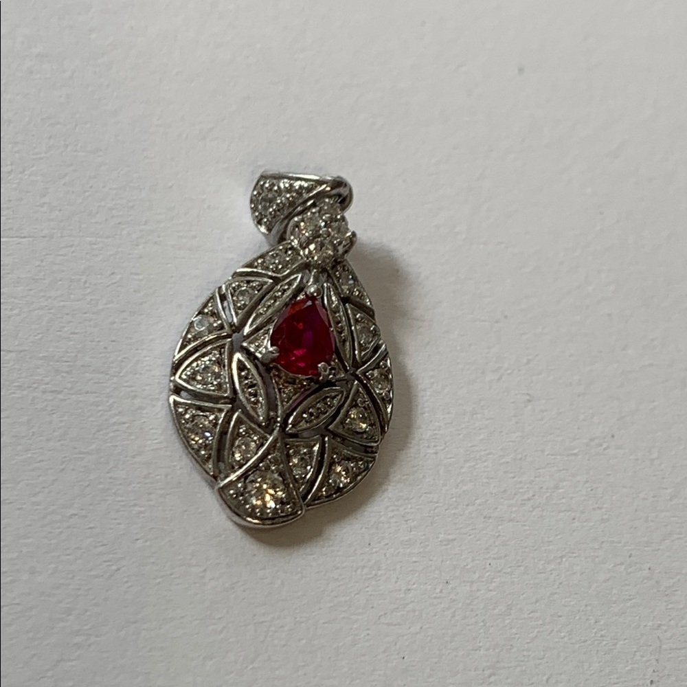 Elegant Sterling Silver and Red Ruby Pendant DQCZ